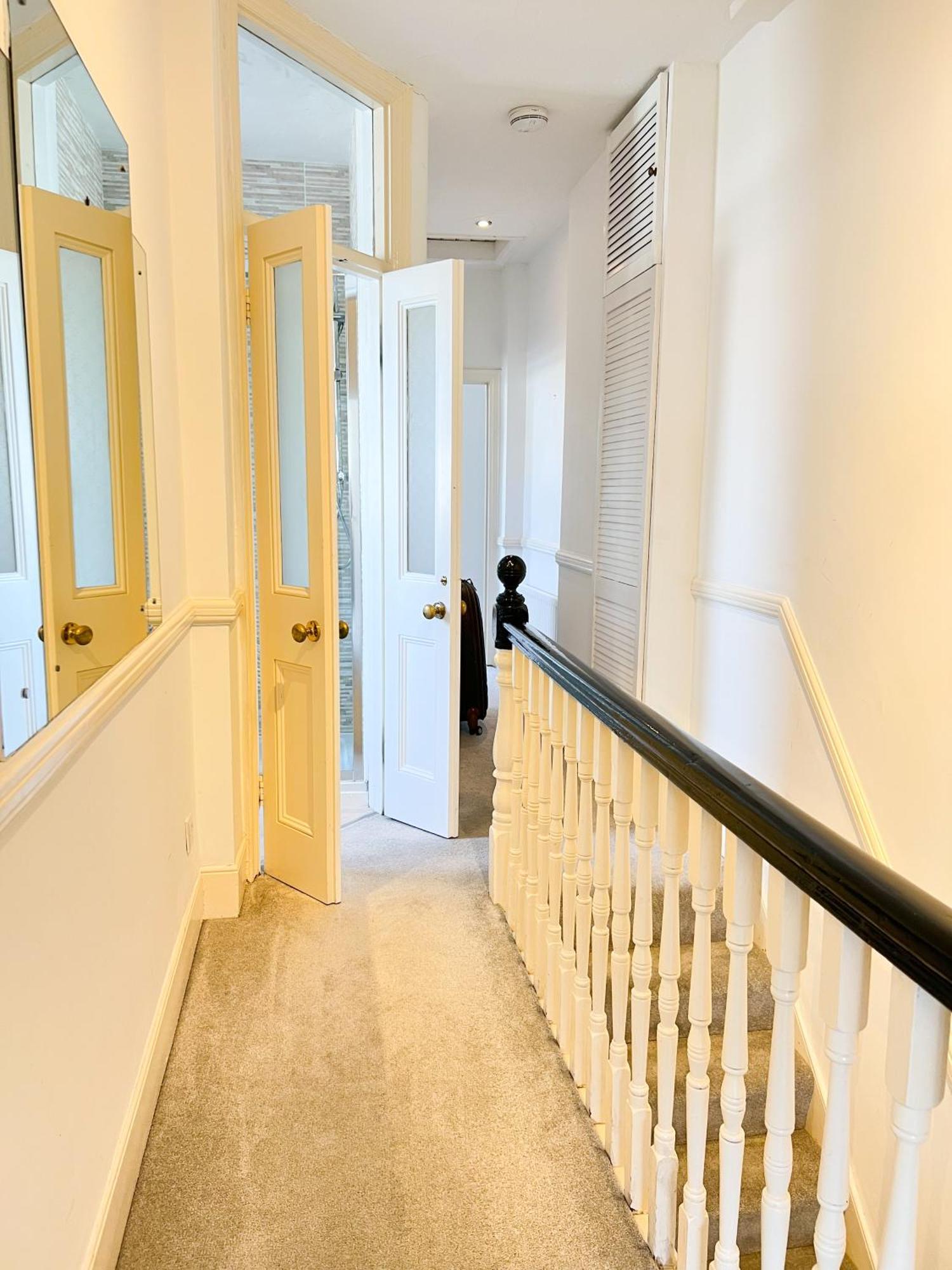 Welcome 2 Bedrooms Flat In Wimbledon London Exteriör bild