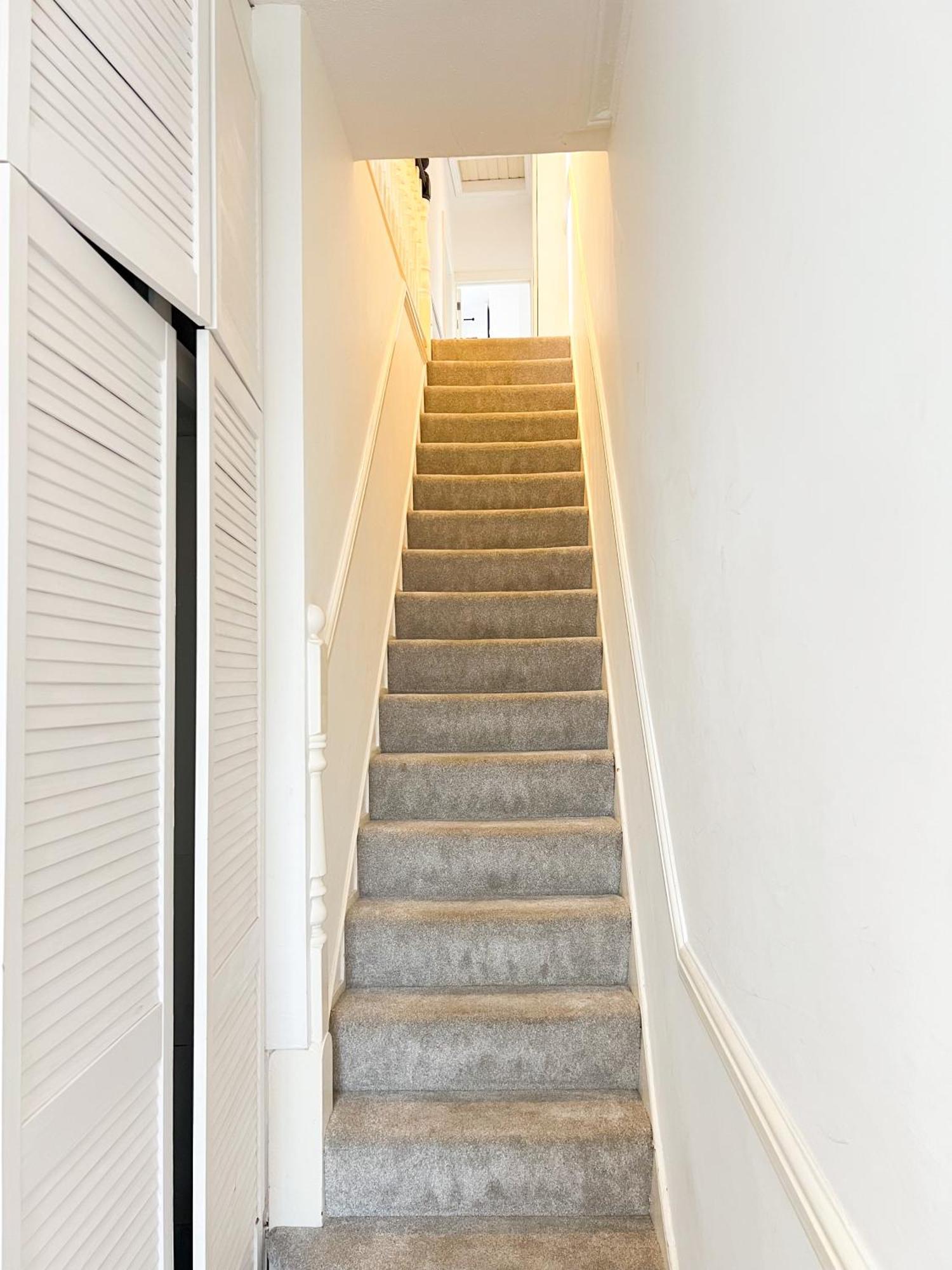 Welcome 2 Bedrooms Flat In Wimbledon London Exteriör bild